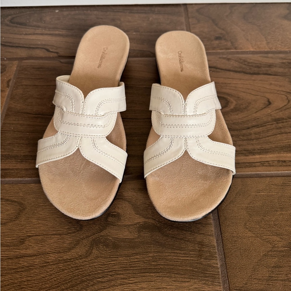 Croft & Barrow Cream Sandals H-Style Design